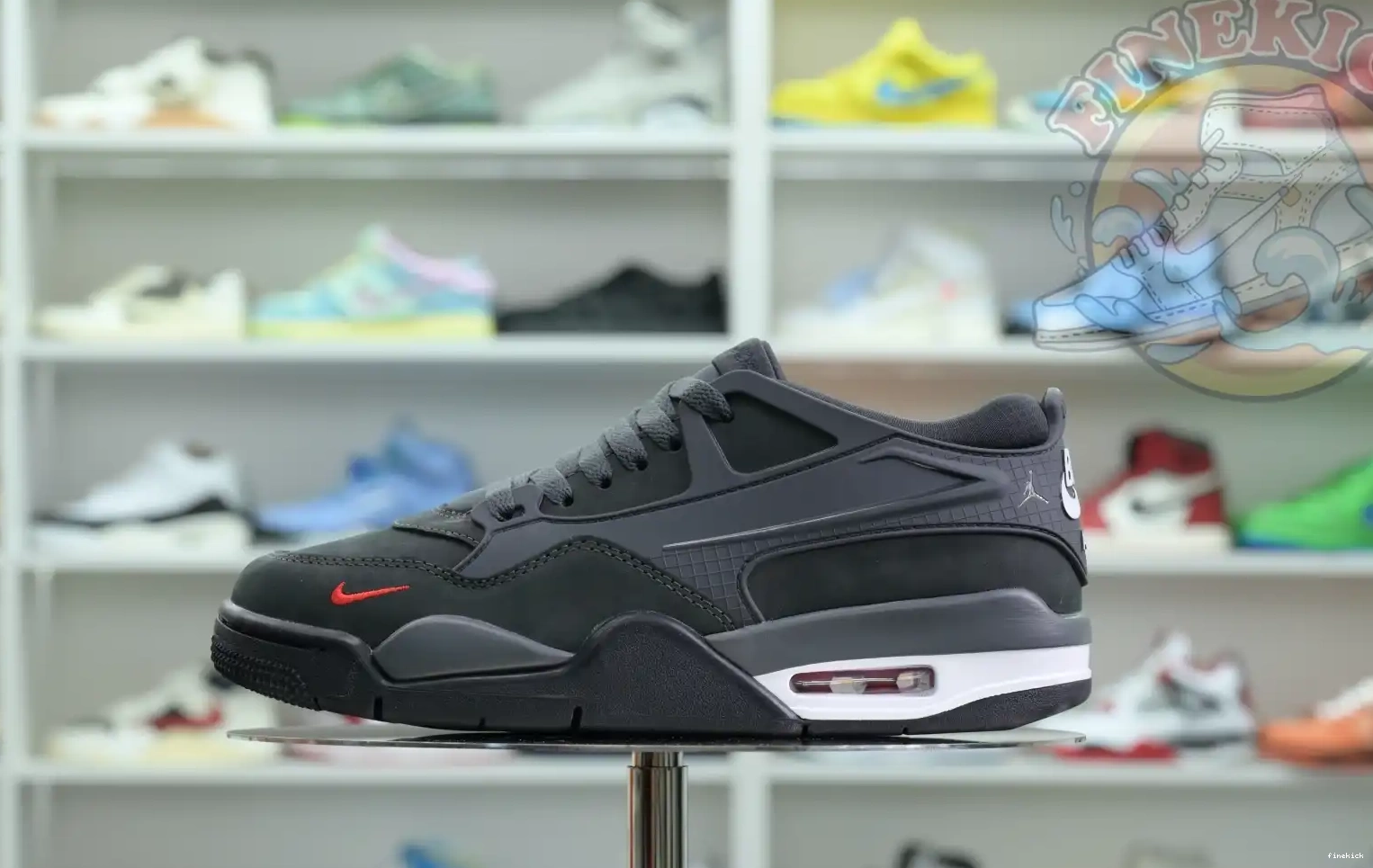 Nigel Air SP Jordan 4 RM Sylvester “Anthracite” x Jordan 0526